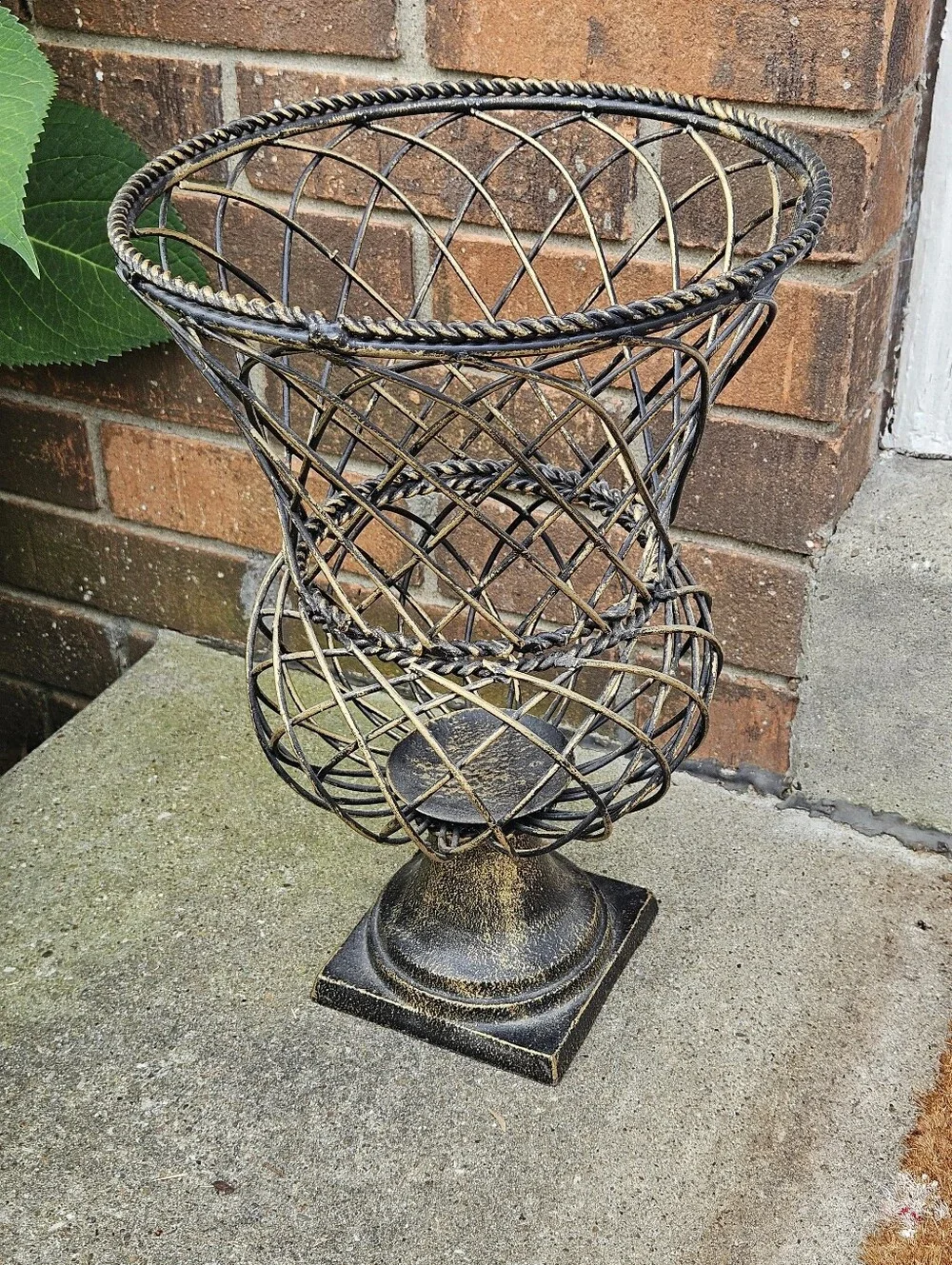 Southern Living at Home French Iron Garden Urn Floor Vintage Planter 14